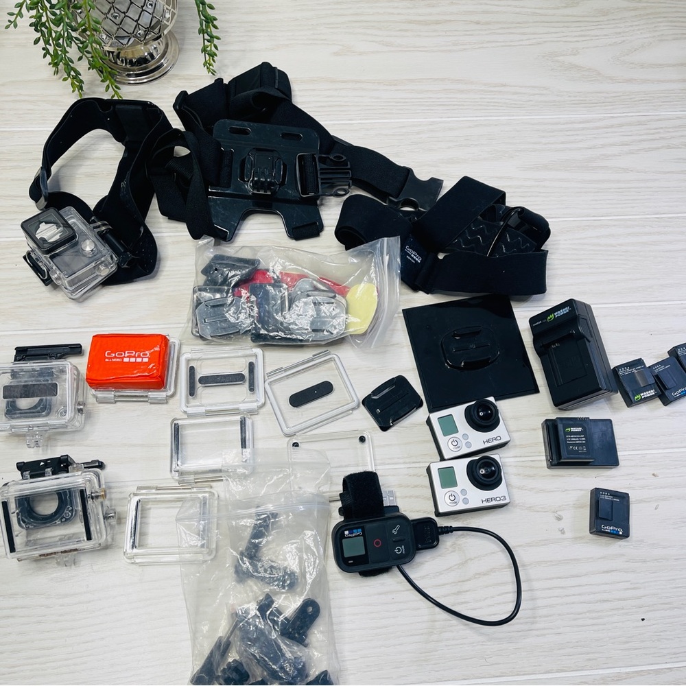 GoPro Hero 3+ Silver Bundle with many Accessories & Batteries